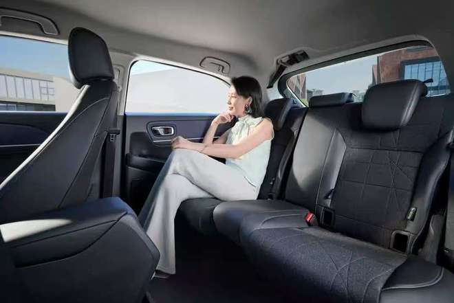 下SUV稳定可靠油耗经济适合年轻人J9国际集团一口价898万起本田旗(图3) 下SUV稳定可靠油耗经济适合年轻人J9国际集团一口价898万起本田旗(图3)